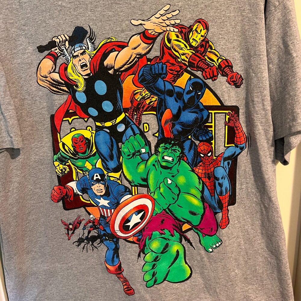 Marvel Old School Comic Book Characters t-Shirt - Picture 3 of 6